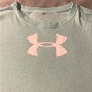 Under Armor t-shirt